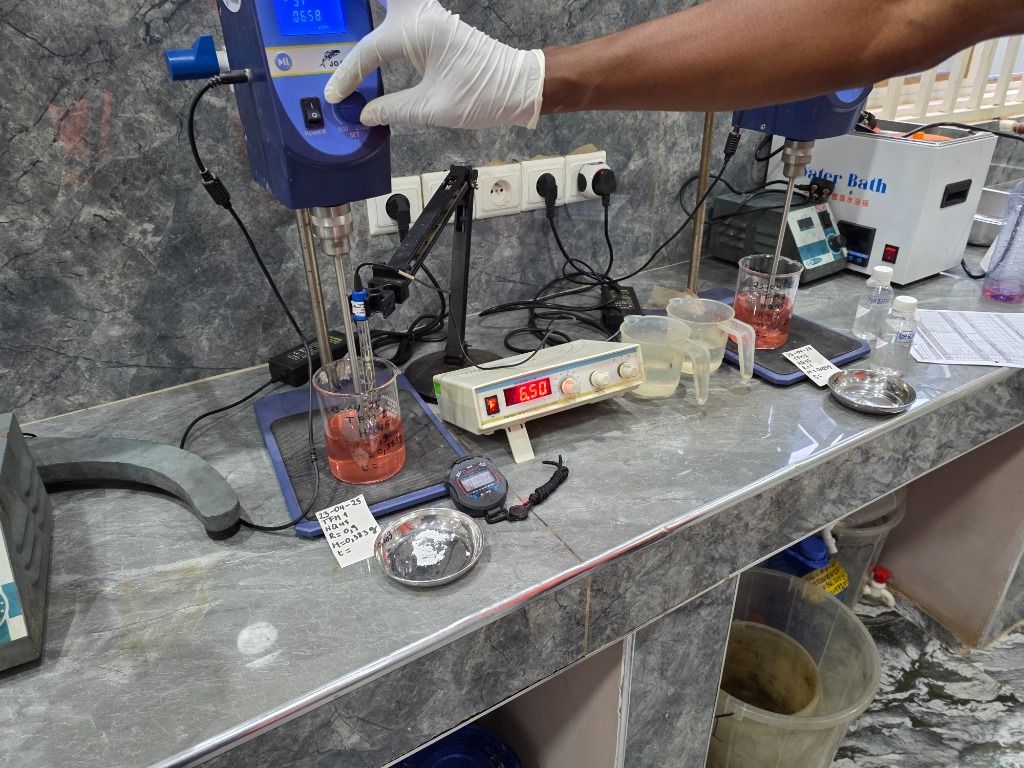 Équipements de mesure et d'agitation de laboratoire MGI
